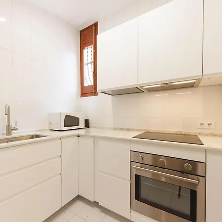아파트 Bravissimo Llebre 3, With 3 Bedrooms 지로나